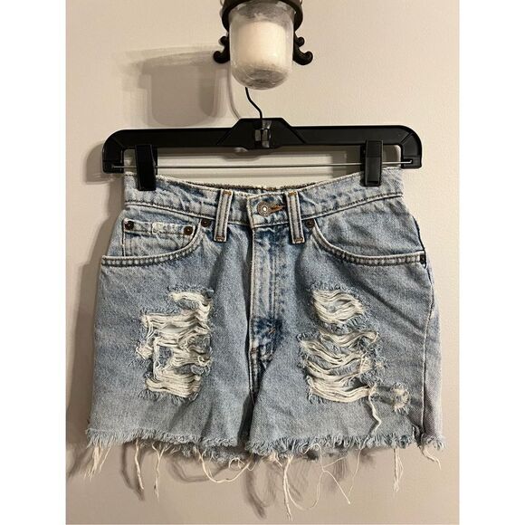 Levi Women’s 30” Waist 0 Blue Denim Distressed Western Booty Shorts Embellished - Picture 5 of 8